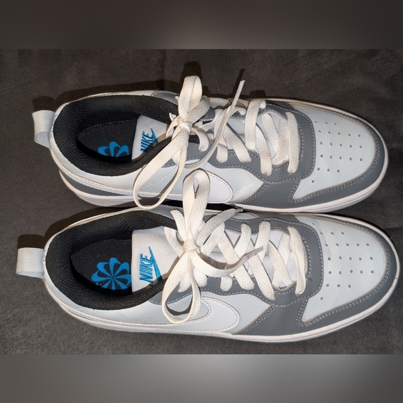 Nike Court Low Boys Sz 6 - Picture 3 of 4